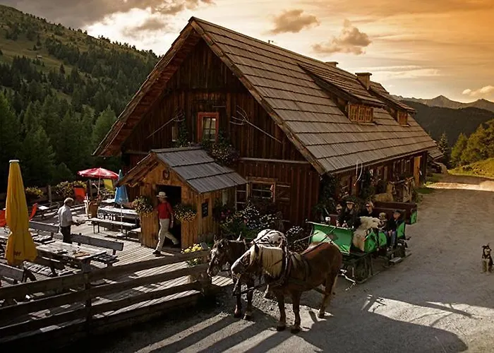 Aparthotel Hutter Gmbh 4*