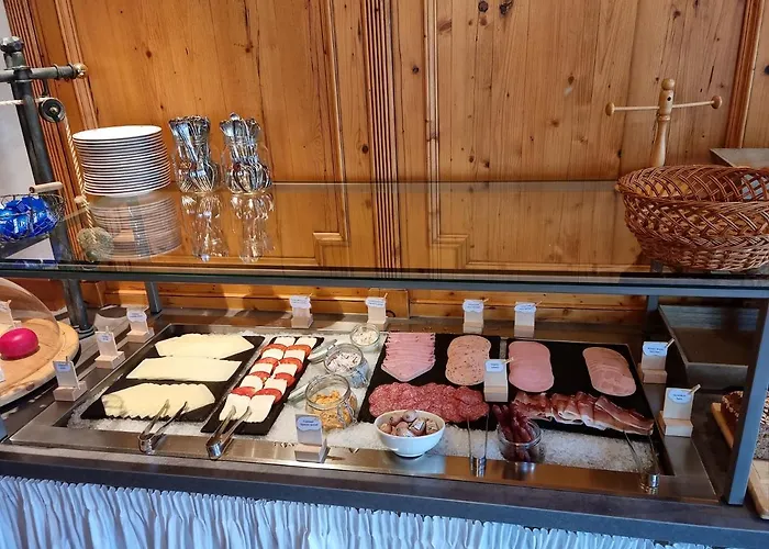 Aparthotel Hutter Gmbh 4*